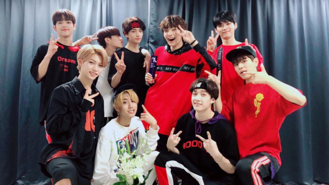 Stray Kids.