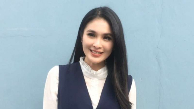 Sandra Dewi