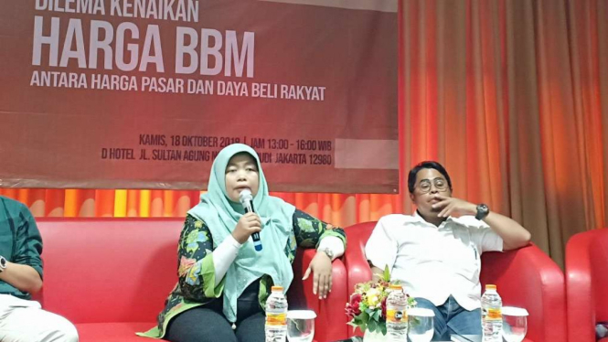 Direktur Institute for Development of Economics and Finance Enny Sri Hartati.