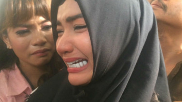 Roro Fitria 