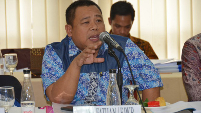  Anggota Komisi XI DPR RI, Drs. Fathan