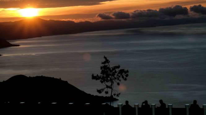  Danau Toba, Karo, Sumatera Utara