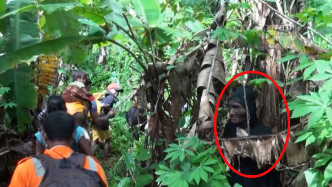 Sosok misterius tertangkap kamera.