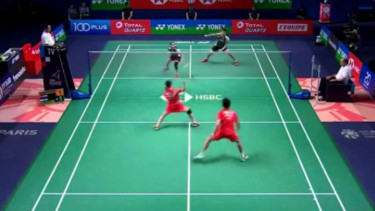 Zheng Siwei/Huang Yaqiong melawan Seo Seung Jae/Chae YuJung di final Prancis.