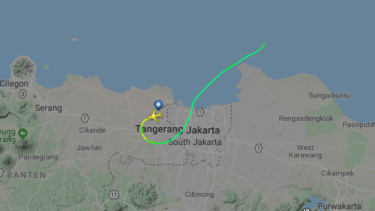 Rute Lion JT610 versi FlightRadar24.