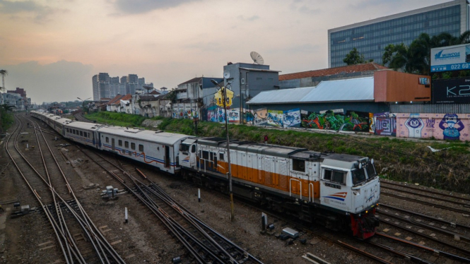 Ilustrasi rangkaian kereta api.