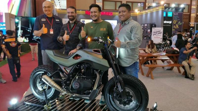 Royal Enfield Himalayan modifikasi di IMOS 2018.
