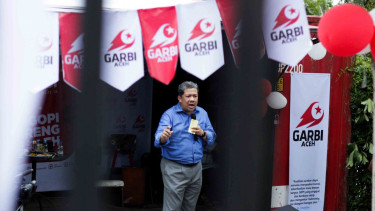 Wakil Ketua DPR, Fahri Hamzah memberikan sambutan dan arahan saat deklarasi Ormas Gerakan Arah Baru Indonesia (GARBI) Chapter Aceh, di Banda Aceh