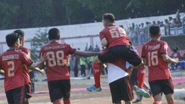 Para pemain PS Mojokerto Putra.