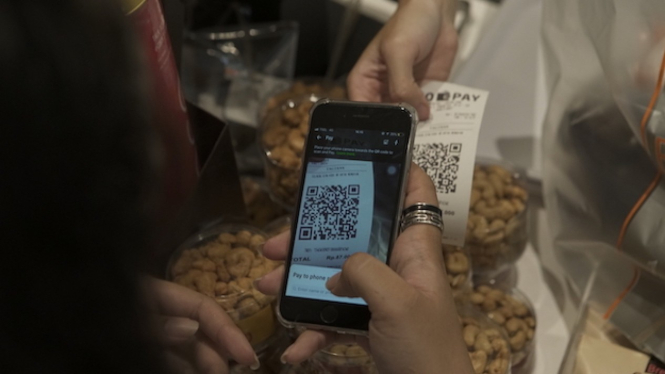 Masyarakat Cashless (Sumber Foto: GoPay)
