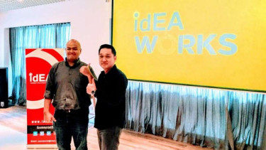 Asosiasi E-Commerce Indonesia atau idEA, dikepalai Ignatius Untung (kiri).