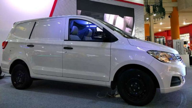 Wuling Formo