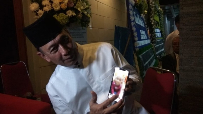 Menteri Koordinator bidang Politik, Hukum, dan Keamanan, Wiranto.