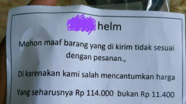 Pesanan helm di Lazada