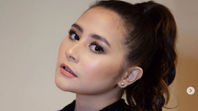 Prilly Latuconsina.