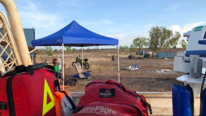Tenda dimana penggembala Lachlan Dingwell, 29, digigit ular besar di pedalaman NT.