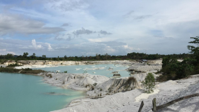 Danau Kaolin Belitung