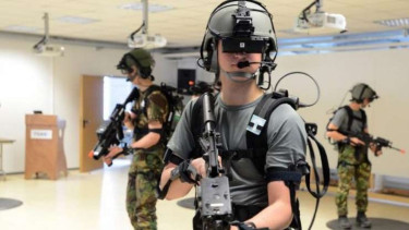 Microsoft HoloLens.