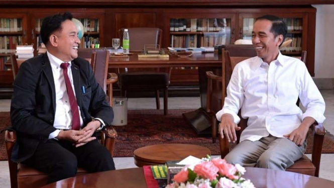Presiden Joko Widodo dan Yusril Ihza Mahendra bertemu di Istana Bogor, Jumat 30 November 2018.