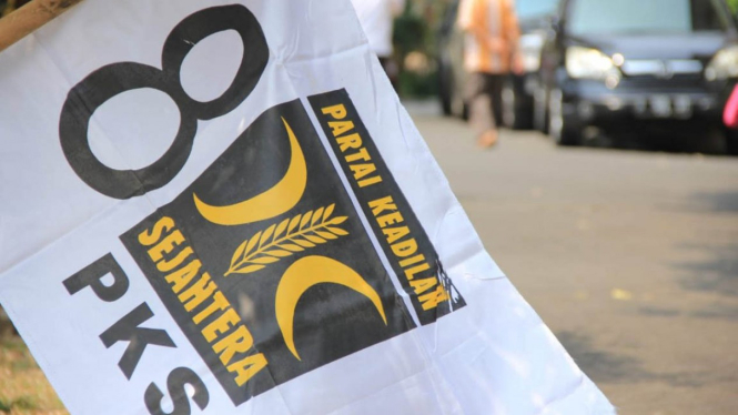 Bendera Partai Keadilan Sejahtera (PKS)
