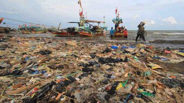 Ilustrasi sampah plastik