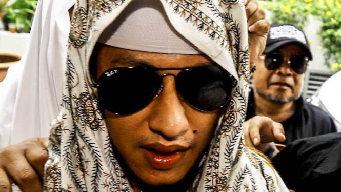 Habib Bahar bin Smith saat akan menjalani pemeriksaan di Bareskrim Polri, Jakarta.