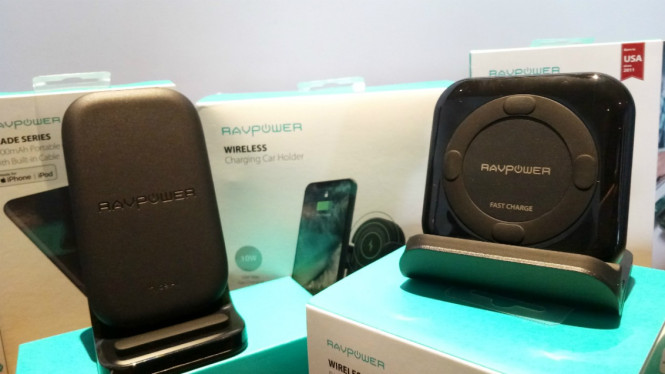 Power bank RAVPower dengan teknologi nirkabel