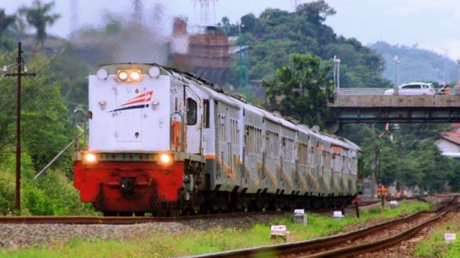 Kereta api di wilayah Daop IV Semarang/Ilustrasi.