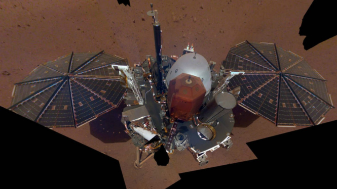 Penjelajah InSight di Planet Mars.