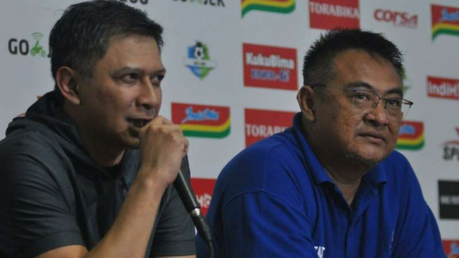 Iwan Budianto (kiri)