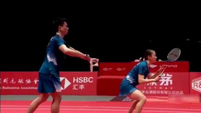 Zheng Siwei/Huang Yaqiong.