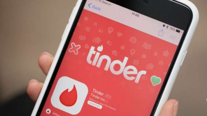 Aplikasi Tinder.