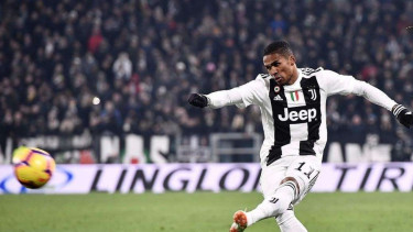 Pemain sayap Juventus, Douglas Costa