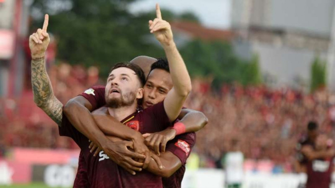 Pemain PSM Makassar melakukan selebrasi di Liga 1 2018.