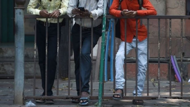 Pembuatan dan berbagi pornografi adalah suatu pelanggaran hukum di India. - Getty Images