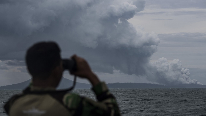 Erupsi Gunung Anak Krakatau