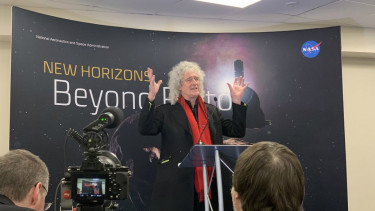 Gitaris Queen, Brian May di NASA.