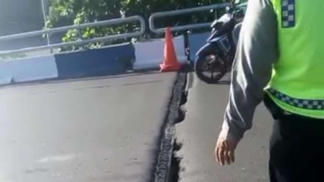 Flyover Kemayoran alami perenggangan