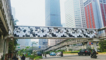 Jembatan penyeberangan Orang khusus penumpang bus TransJakarta di Dukuh Atas