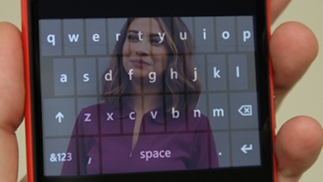 Aplikasi Vanessa Angel Theme Keyboard.