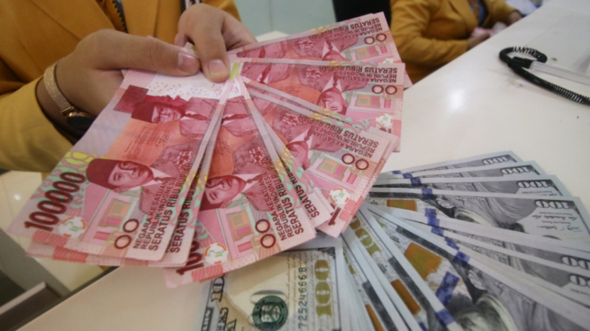 Rupiah Menguat