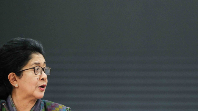Menteri Kesehatan, Nila F Moeloek.