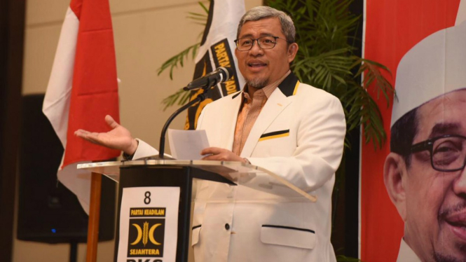 Ahmad Heryawan atau Aher