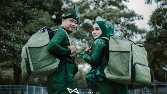 Foto pernikahan bertema Grab Food