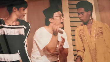 Debby Sahertian, Robby Tumewu, dan Ade Juwita di Lenong Rumpi