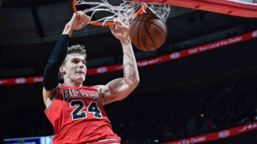 Adik Eero Markkanen, Lauri Markkanen