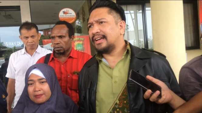 Istri Aris dan Zecky Alatas