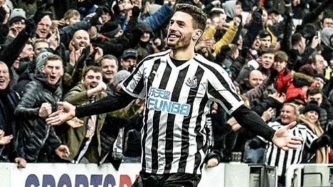 Bek Newcastle United, Fabian Schaer.