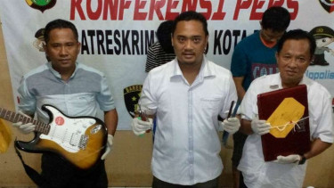 Polresta Depok rilis penangkapan pelaku pencurian rumah kosong.