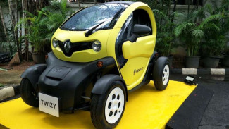 Tamu Hotel di Malang Pakai Mobil Ini untuk Main Golf